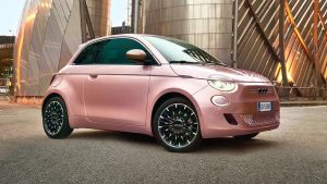 Storia della Fiat 500: dalla mobilità di massa allo stile iconico