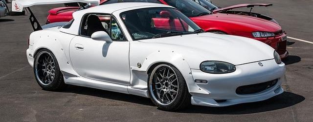 Mazda MX-5: il roadster che ha riportato la leggerezza su strada